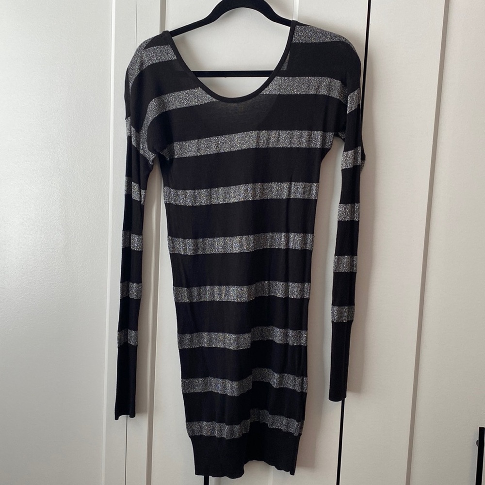 ✨ANY 2 FOR 15 ANY 3 FOR 20✨- Long Sleeve Black and Silver Striped Knit Dress